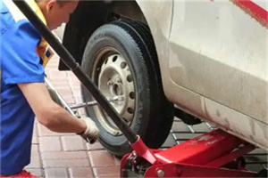 嵩县附近拖车24小时服务热线电话